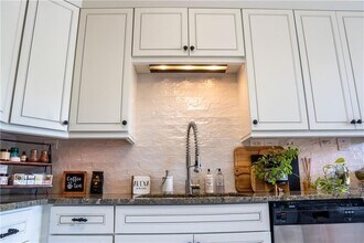 3820 Roswell Rd NE in Atlanta, GA - Building Photo - Building Photo