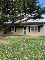 6080 W Donnagail Dr in Penn Laird, VA - Building Photo