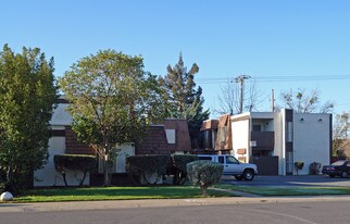 2030 20th Ave in Sacramento, CA - Building Photo