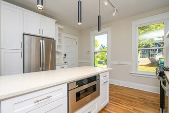 27 Hubinger St in New Haven, CT - Building Photo - Building Photo