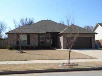 property at 3001 SW Briar Creek Ave