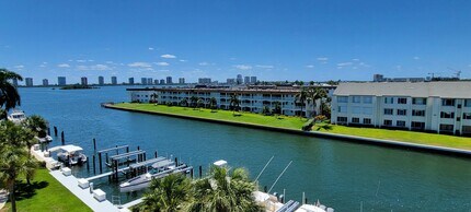 108 Paradise Harbour Blvd in North Palm Beach, FL - Building Photo - Building Photo