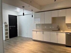 999 SW 1st Ave, Unit 2301 in Miami, FL - Building Photo - Building Photo