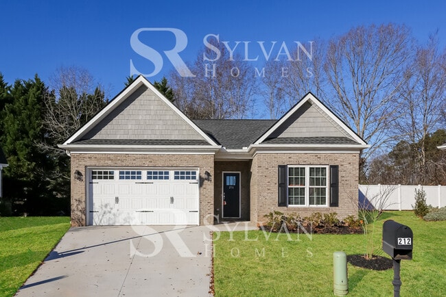 216 Palmetto Way in Easley, SC - Building Photo - Building Photo