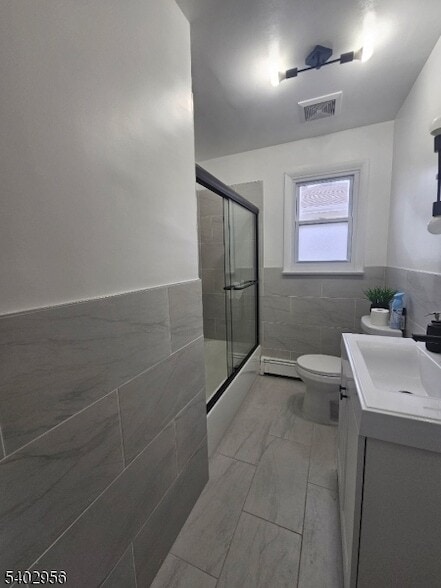 249 Berkeley Ave in Bloomfield, NJ - Foto de edificio - Building Photo