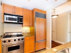2 Avery St, Unit 17C in Boston, MA - Building Photo - Building Photo