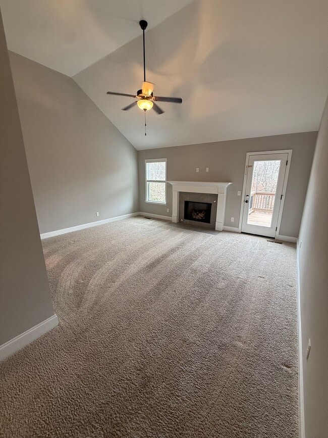 7393 Pfizer Dr in Ooltewah, TN - Building Photo - Building Photo