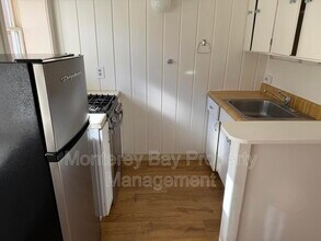 332 Central Ave in Pacific Grove, CA - Building Photo - Building Photo