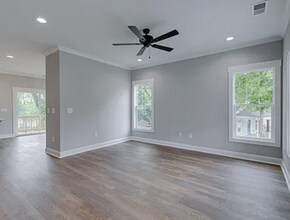 568 Lowndes Hill Rd in Greenville, SC - Building Photo - Building Photo