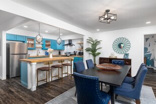 142 Lake Valley St in San Antonio, TX - Building Photo