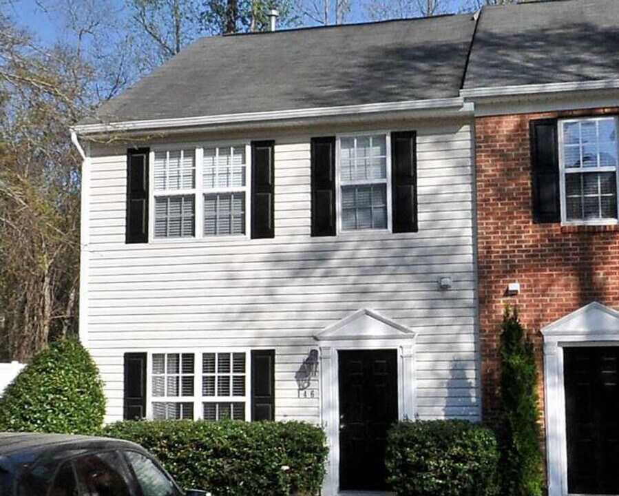 146 Forthview Way in Apex, NC - Building Photo