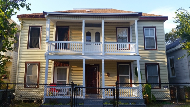 1814 Avenue M 1/2 in Galveston, TX - Foto de edificio