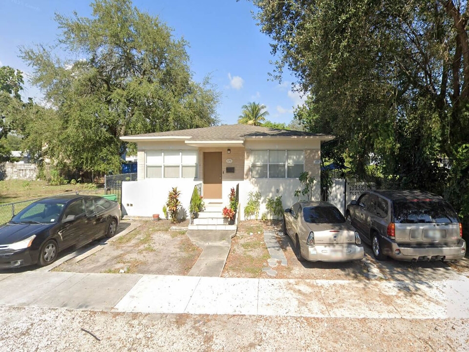 175 NW 68th St in Miami, FL - Building Photo