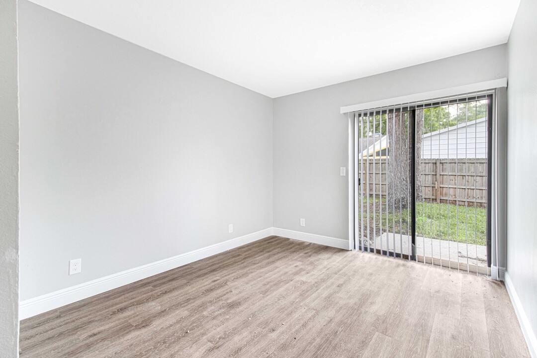 4111 SE 22nd Ave, Unit D in Ocala, FL - Building Photo