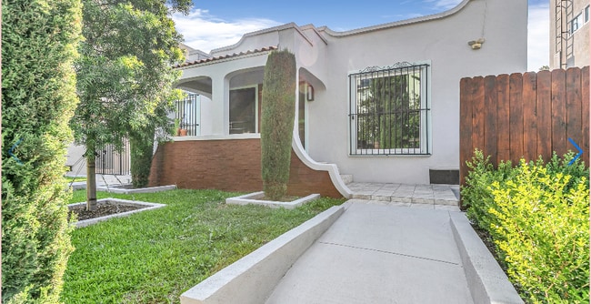 123 N Reno St in Los Angeles, CA - Building Photo - Building Photo
