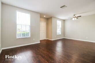 1251 Charlesworth Dr in Wesley Chapel, FL - Building Photo - Building Photo