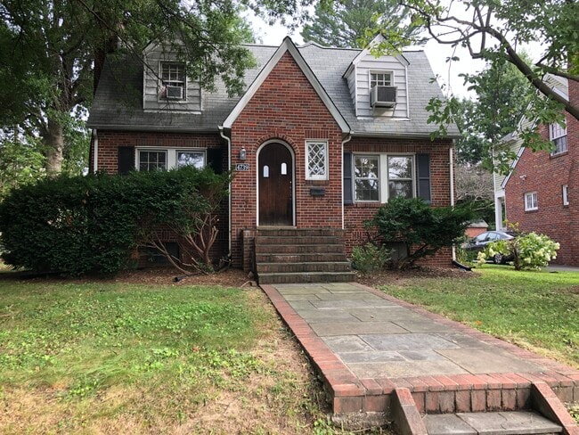 property at 4739 16th St N