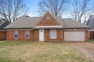 4483 Green Creek in Memphis, TN - Building Photo