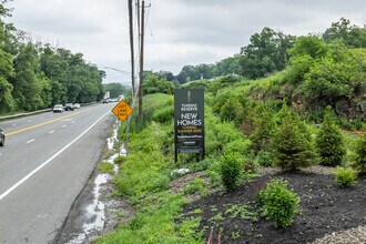 Tuxedo Reserve in Tuxedo Park, NY - Building Photo - Building Photo