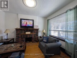 128 Caledonia Rd in Toronto, ON - Building Photo - Building Photo