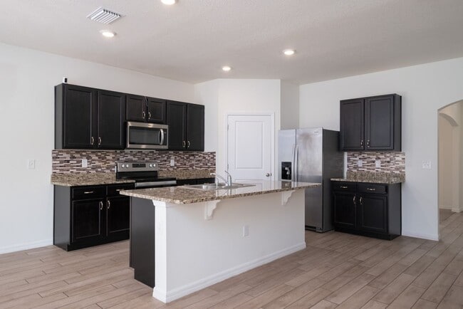 8024 SW 60th Rd in Gainesville, FL - Building Photo - Building Photo