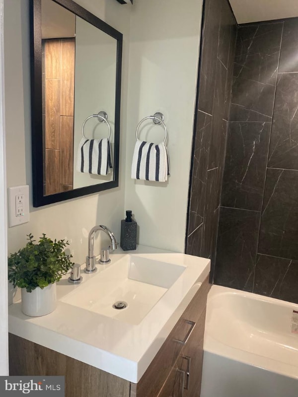 property at 1117 W Lombard St