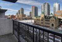 Aldrin House in Calgary, AB - Building Photo - Building Photo