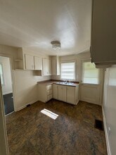 3927 37th Ave N in Birmingham, AL - Foto de edificio - Building Photo