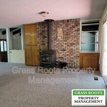 20 Turpentine Dr in Nevada City, CA - Building Photo - Building Photo