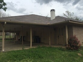 1104 Magnolia St in Mansfield, TX - Building Photo