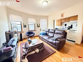 160 Strathmore Rd, Unit 23 in Boston, MA - Building Photo