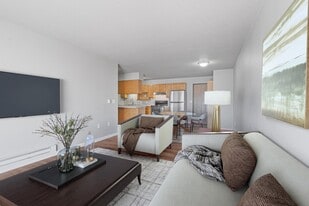 Huckleberry Ridge in Omro, WI - Building Photo