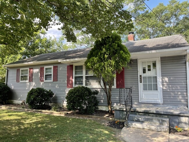 property at 112 Shamrock Dr