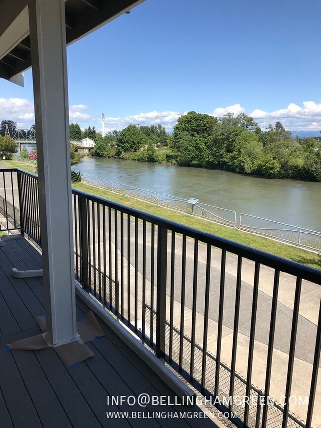 2008 Cherry St in Ferndale, WA - Building Photo - Building Photo