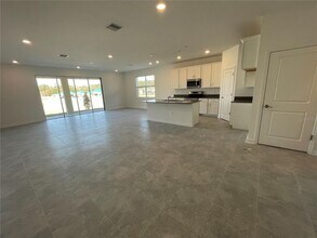 5267 Dagenham Dr in Davenport, FL - Building Photo - Building Photo