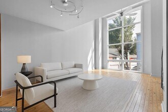 1302 Noguchi Mews NW in Atlanta, GA - Foto de edificio - Building Photo