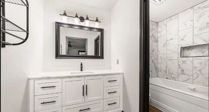 552 Blue Rock Dr in Charlotte, NC - Building Photo - Building Photo