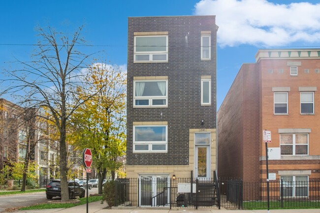 property at 2135 W Adams St