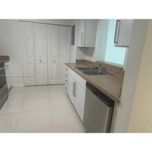 1250 S Miami Ave in Miami, FL - Building Photo - Building Photo