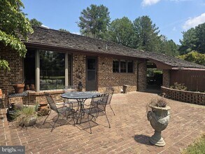 5412 River Rd in Fredericksburg, VA - Building Photo - Building Photo