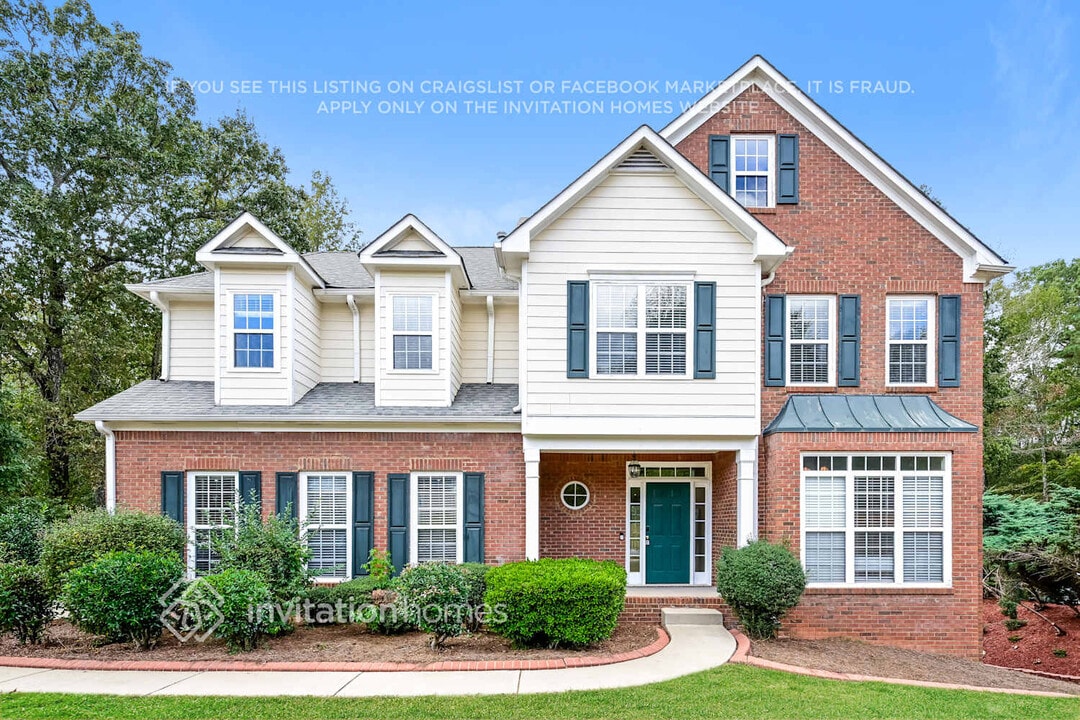 255 Briarsweet Way in Fayetteville, GA - Building Photo