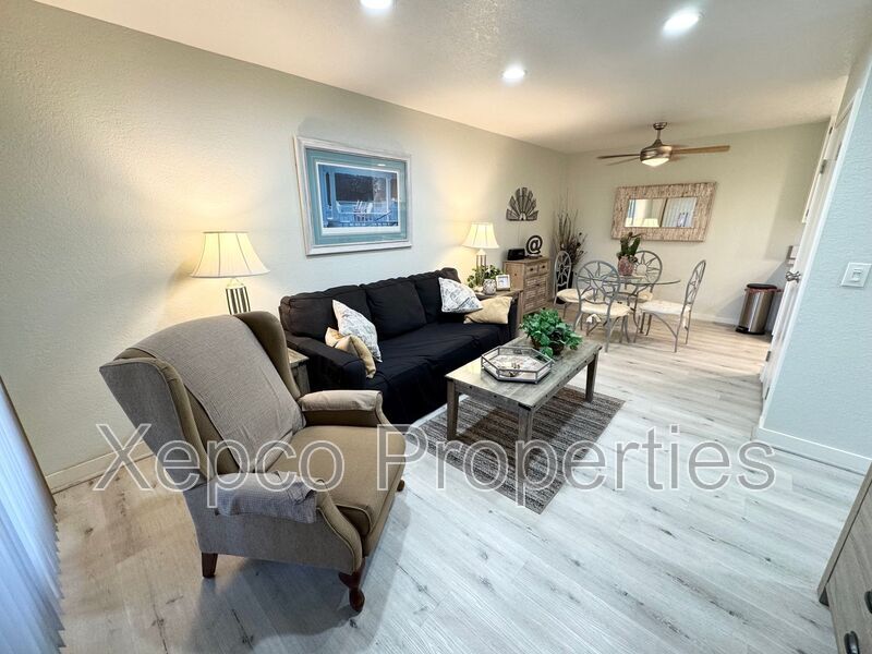 2820 N Arcadia Ct in Palm Springs, CA - Building Photo