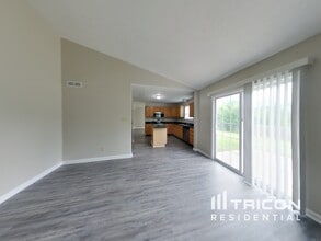 5317 Mesa Verde Dr in Indianapolis, IN - Building Photo - Building Photo