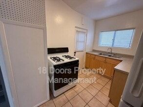 3855 1/2 37th St in San Diego, CA - Building Photo - Building Photo