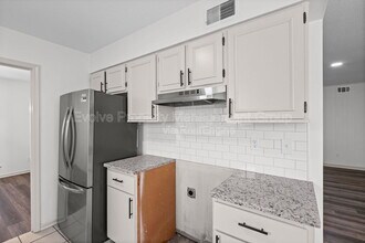 6326 Thornfield Dr in Memphis, TN - Building Photo - Building Photo