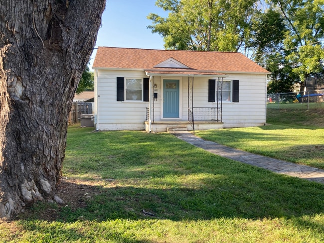 property at 820 Polk Ave