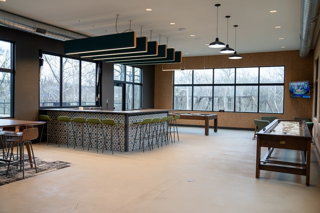 Tillmore at Quarry Trails in Columbus, OH - Foto de edificio - Building Photo