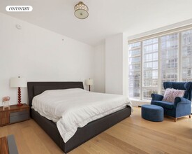 5 W End Ave in New York, NY - Building Photo - Building Photo