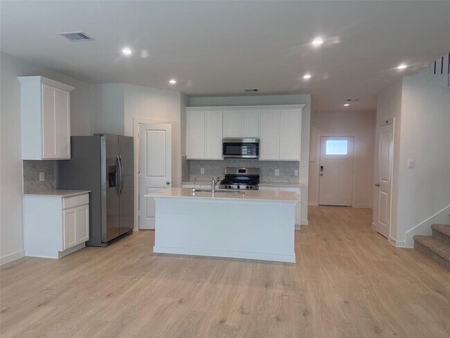 property at 3915 Winterbourne Wy