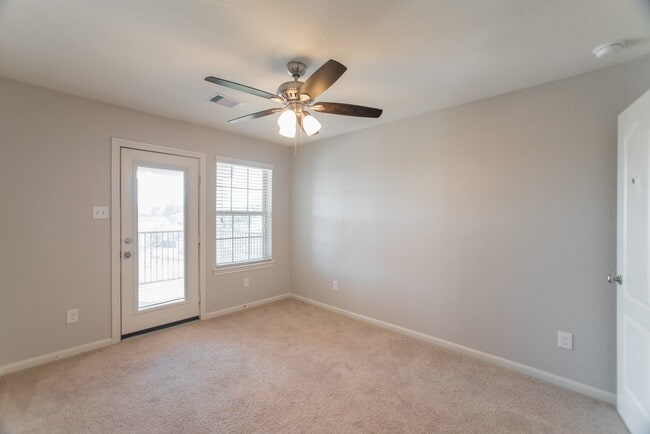 property at 8 Florentino Vine Pl